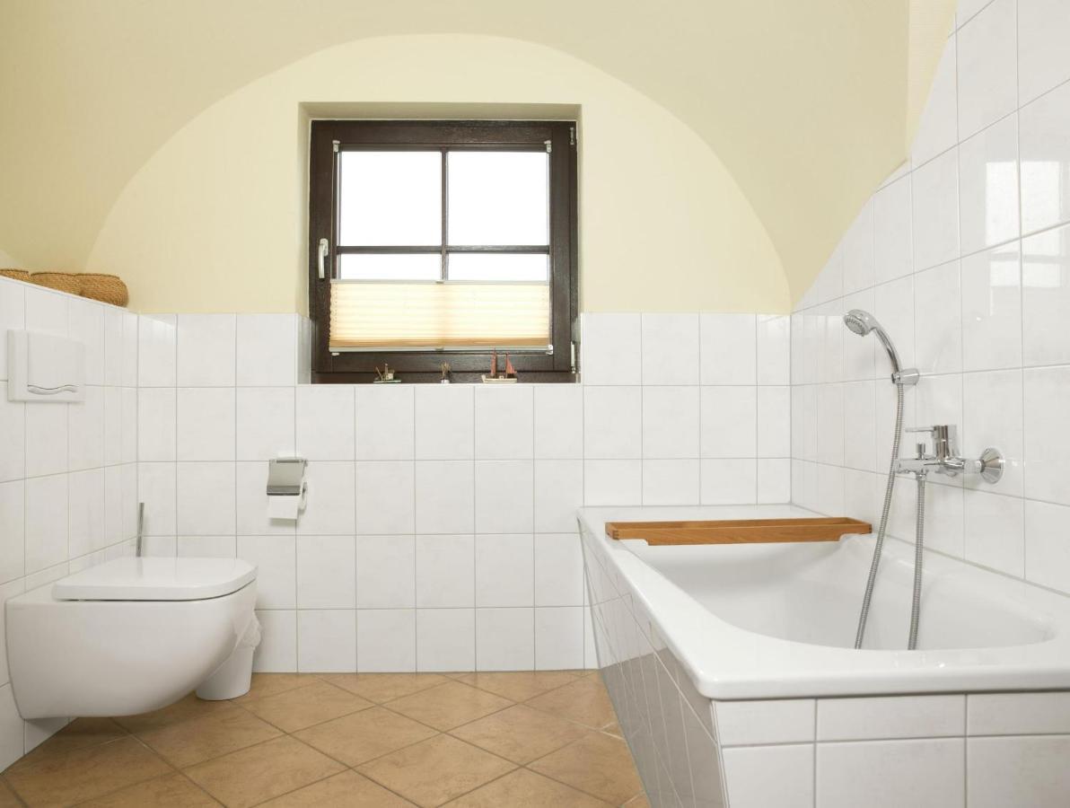 インゼル・ペール Reetdachhaus Hus Kiekerヴィラ エクステリア 写真